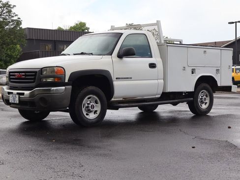 Used 2006 GMC Sierra 2500 W/T RWD image 11