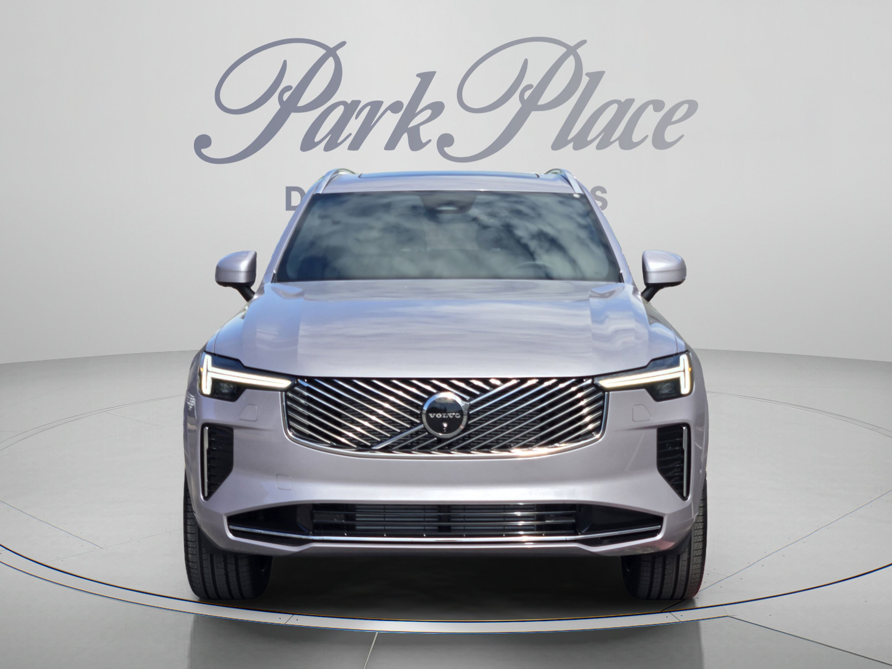 New 2026 Volvo XC90 T8 Plus w/ Protection Package Premier AWD/4WD image 9