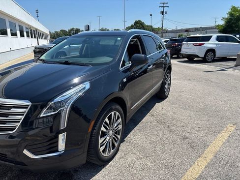Used 2017 Cadillac XT5 Premium Luxury w/ Driver Assist Package AWD/4WD image 7