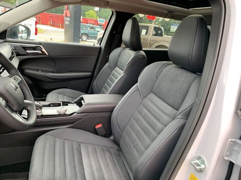 New 2025 Mitsubishi Outlander Trail Edition image 10