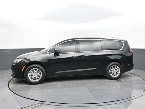 New 2025 Chrysler Voyager LX image 2