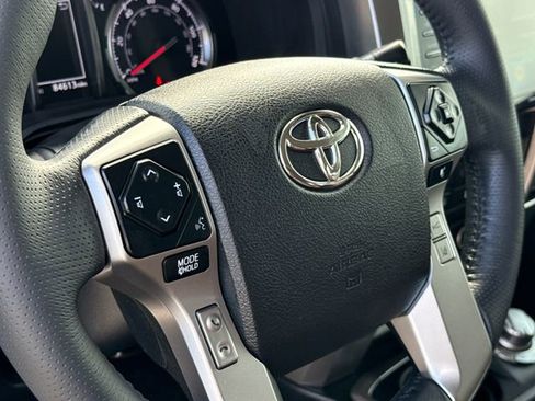 Used 2021 Toyota 4Runner Limited AWD/4WD image 30