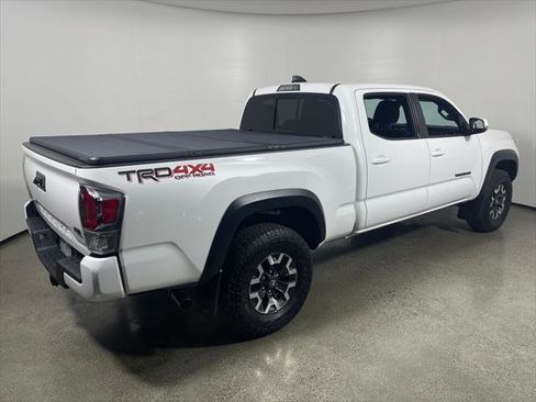 Certified 2023 Toyota Tacoma TRD Off-Road image 3
