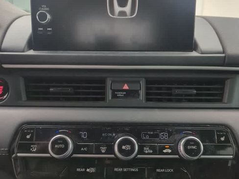 Used 2023 Honda Pilot EX-L image 9