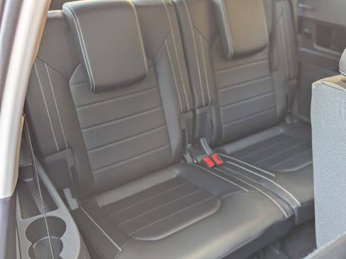 Used 2024 Volkswagen Atlas SEL image 22