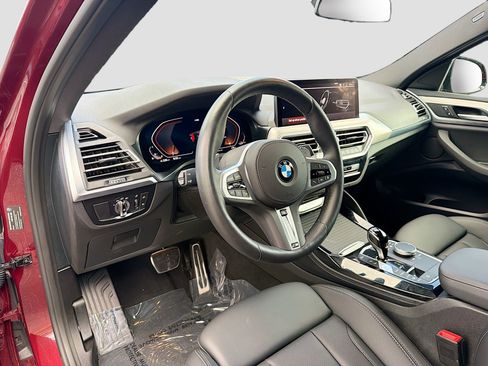 Certified 2025 BMW X4 xDrive30i w/ Premium Package image 27