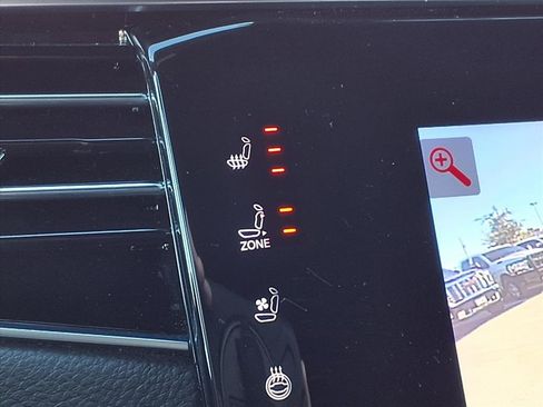 Used 2024 Jeep Wagoneer Series II image 13