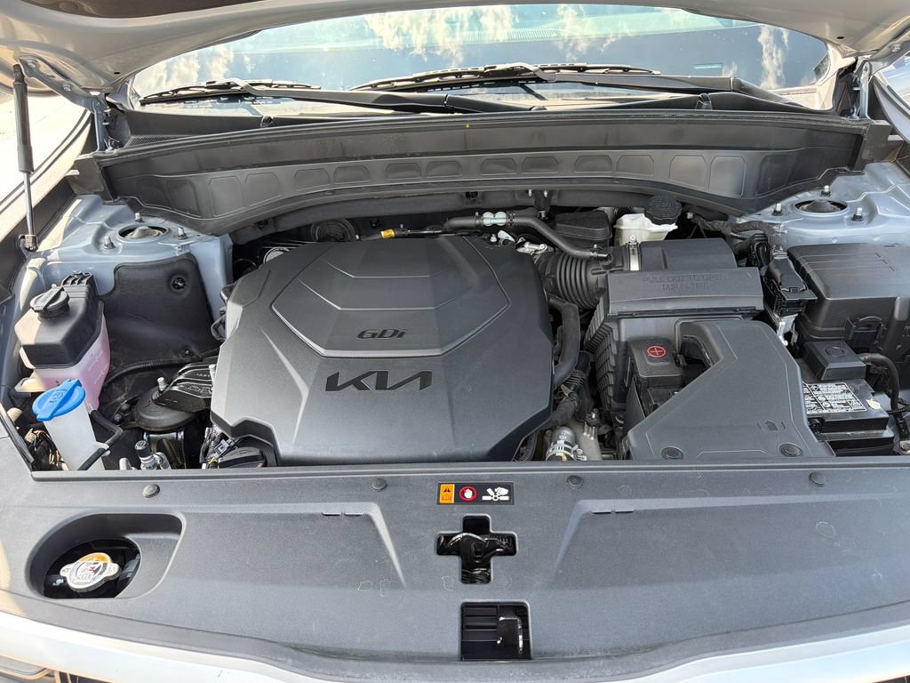 Used 2025 Kia Telluride S FWD image 24