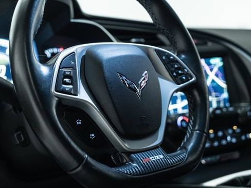 Used 2015 Chevrolet Corvette Z06 w/ 3LZ Preferred Equipment Group image 23