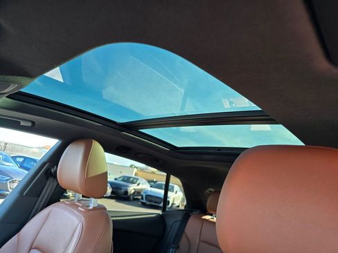 Used 2023 Audi Q8 Premium w/ Convenience Package image 5