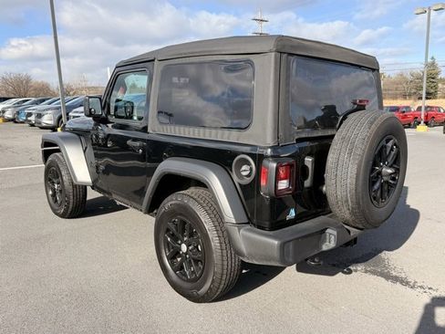 Used 2023 Jeep Wrangler Sport S image 7