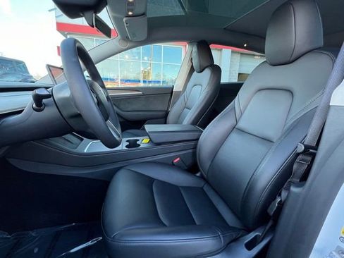 Used 2024 Tesla Model Y Long Range image 13