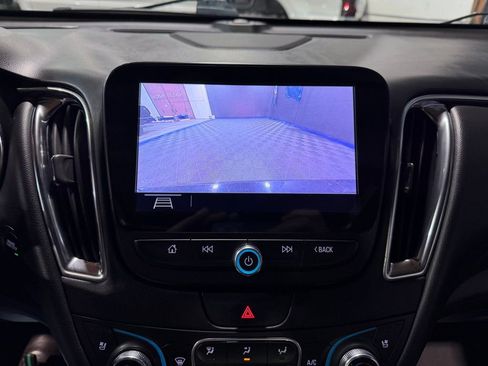 Used 2020 Chevrolet Malibu Premier FWD image 15