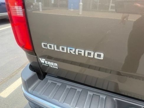 Used 2015 Chevrolet Colorado LT w/ Luxury Package RWD image 7
