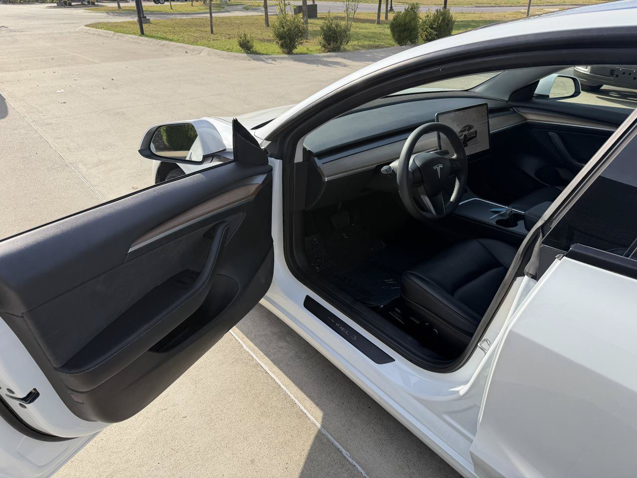Used 2022 Tesla Model 3 Long Range AWD/4WD image 8