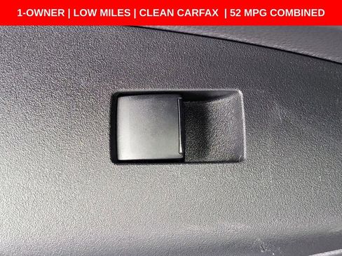 Used 2021 Toyota Corolla LE w/ Carpet Mat Package (TMS) FWD image 17