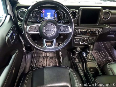 Used 2023 Jeep Wrangler Unlimited Sahara w/ Cold Weather Group image 15