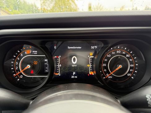 New 2025 Jeep Wrangler Unlimited Rubicon w/ Steel Bumper Group image 16