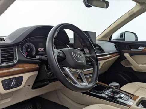 Used 2023 Audi Q5 2.0T Premium Plus w/ Premium Plus Package AWD/4WD image 24