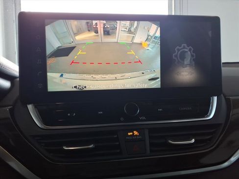 Used 2023 Nissan Altima 2.5 SR w/ SR Premium Package image 23