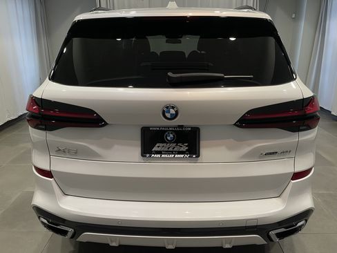Certified 2024 BMW X5 xDrive40i w/ M Sport Package AWD/4WD image 5