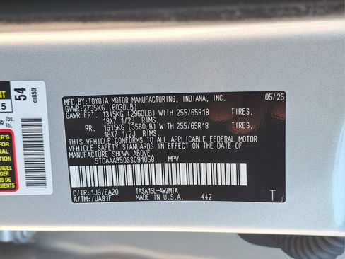 Used 2025 Toyota Grand Highlander AWD image 29