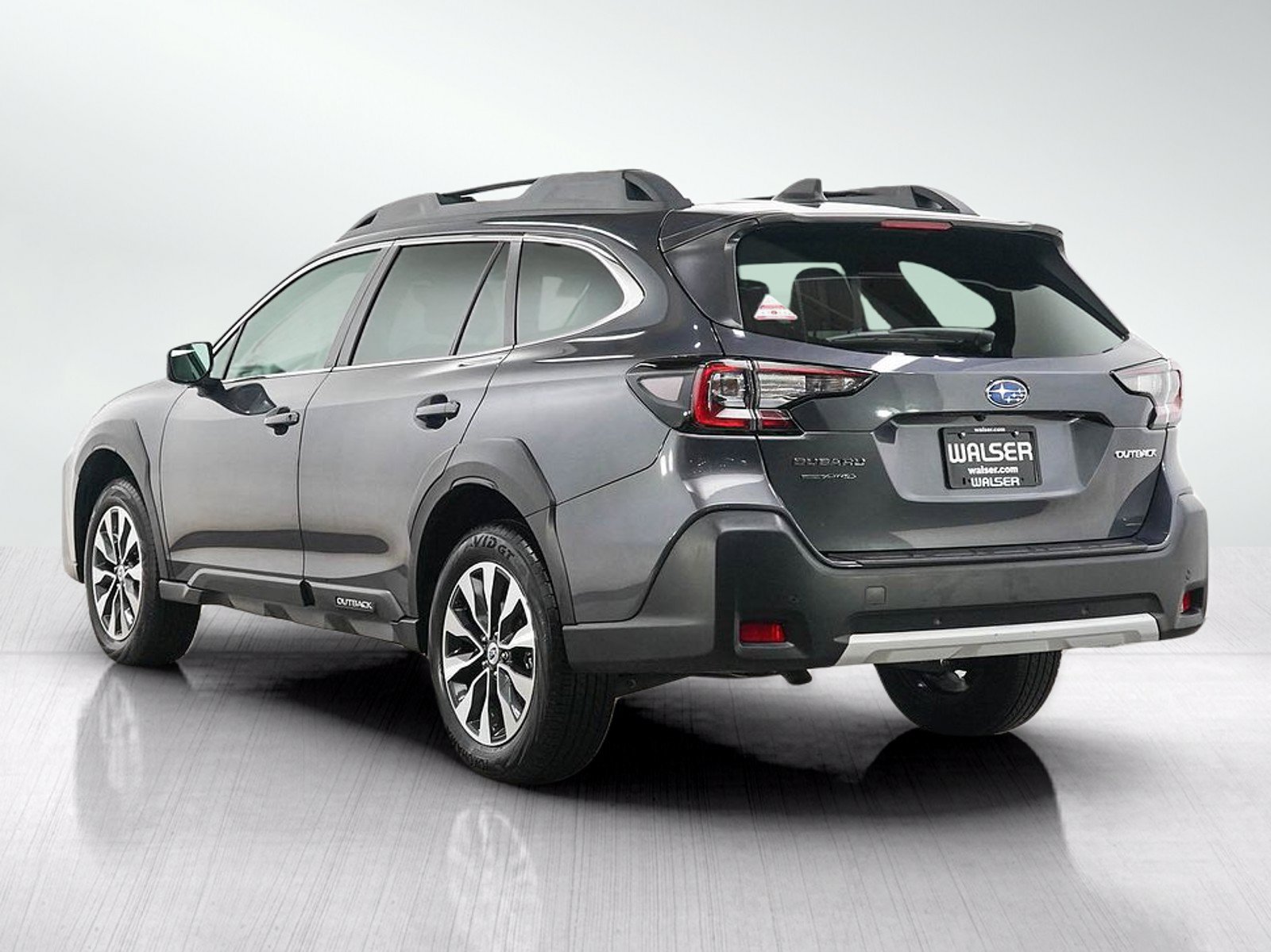 Used 2024 Subaru Outback Limited AWD/4WD image 3