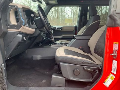 Used 2022 Ford Bronco Wildtrak image 40