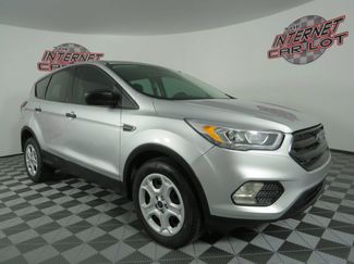 Used 2019 Ford Escape S FWD video 1