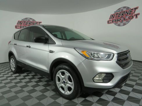 Used 2019 Ford Escape S FWD image 1