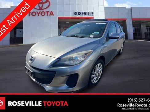 Used 2012 MAZDA MAZDA3 i Grand Touring w/ Tech Pkg image 1
