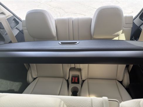 Used 2023 Mercedes-Benz GLE 350 4MATIC w/ 3rd Row Seat Package image 33