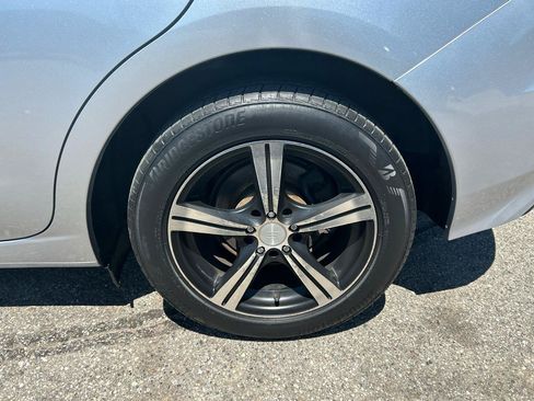 Used 2018 Subaru Impreza 2.0i w/ Popular Package #2 AWD/4WD image 29