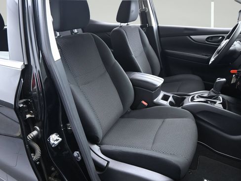 Certified 2021 Nissan Rogue Sport S FWD image 14