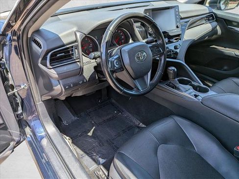 Used 2022 Toyota Camry XSE FWD image 10