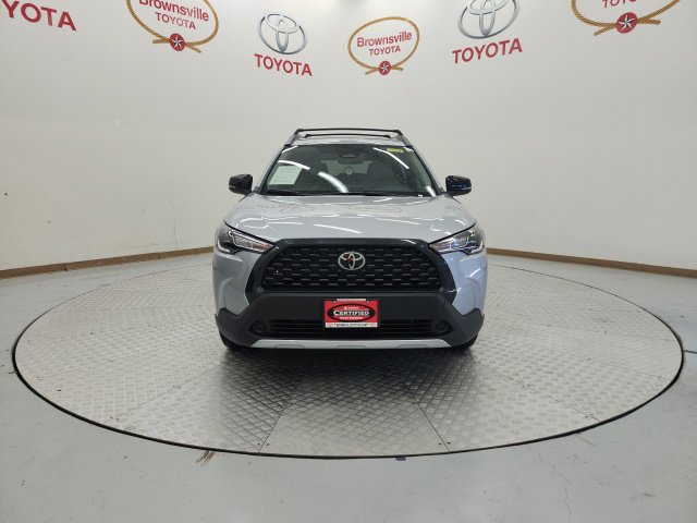 Used 2025 Toyota Corolla Cross LE w/ Moonroof Package FWD image 4