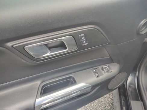 Used 2018 Ford Mustang GT w/ GT Performance Package image 7