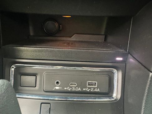 Used 2023 Subaru Ascent Limited image 40