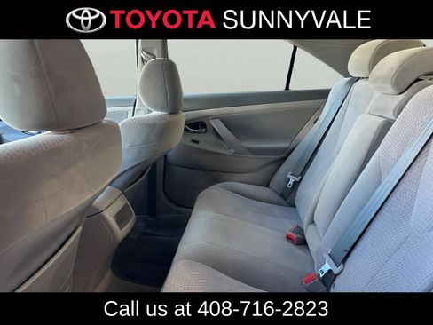 Used 2011 Toyota Camry LE w/ LE Extra-Value Pkg FWD image 5