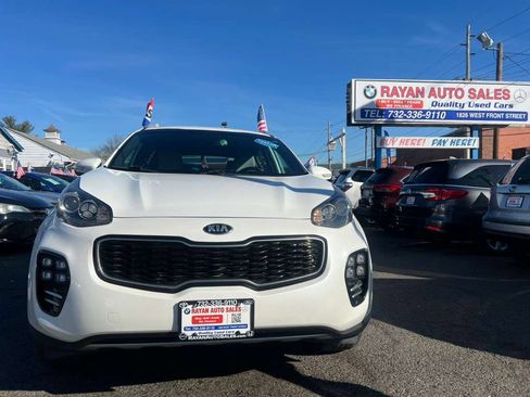Used 2019 Kia Sportage EX w/ EX Sport Appearance Package image 3
