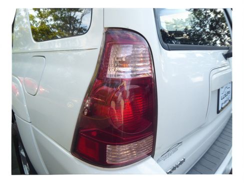 Used 2005 Toyota 4Runner Limited image 17