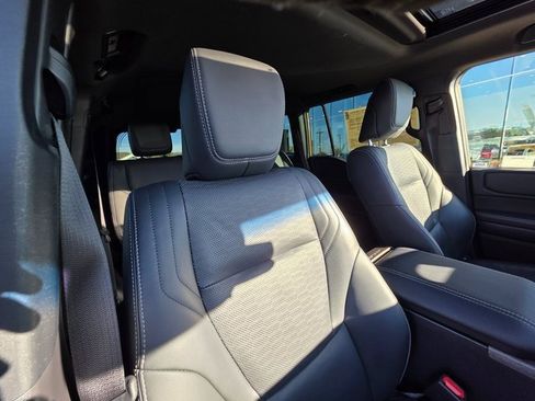 Used 2024 Toyota Land Cruiser image 11