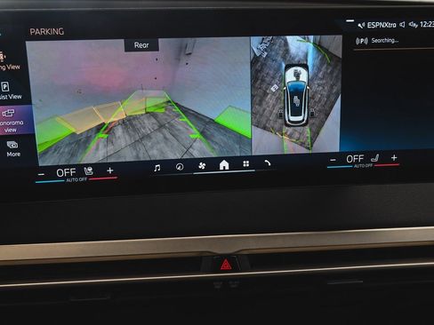 Used 2024 BMW iX xDrive50 w/ Premium Package image 20