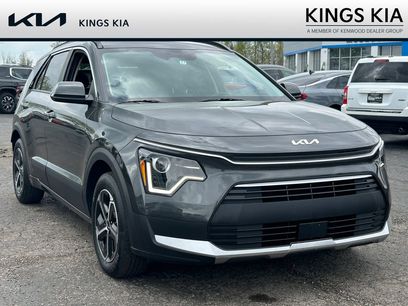 Used 2023 Kia Niro EX