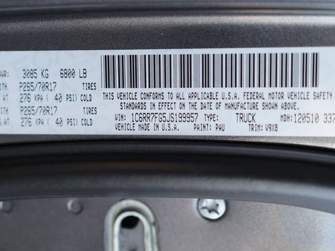 Used 2018 RAM 1500 Express AWD/4WD image 33