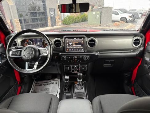 Used 2021 Jeep Wrangler Unlimited Sahara w/ Uconnect 4C Nav & Sound Group AWD/4WD image 24