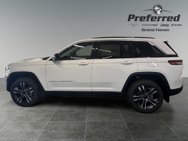 New 2027 Jeep Grand Cherokee Limited AWD/4WD image 11