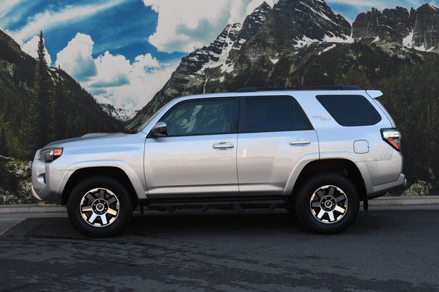 Certified 2023 Toyota 4Runner TRD Off-Road AWD/4WD image 7