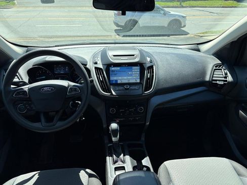 Used 2018 Ford Escape SE w/ SE Sync 3 Package image 6