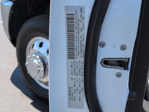 Used 2017 RAM 3500 Laramie Longhorn w/ Convenience Group AWD/4WD image 32